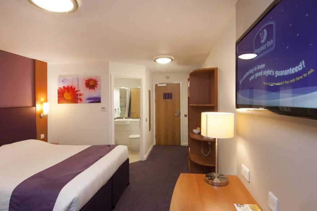 Premier Inn Leicester Fosse Park Dış mekan fotoğraf
